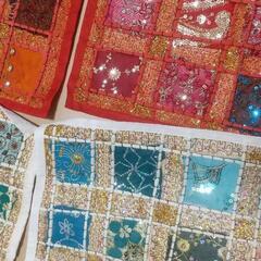 インテリア クッション カバー 新品 白 赤 アジアンの画像
