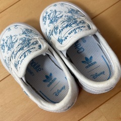 adidas Disney ベビーシューズの画像