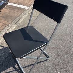 折りたたみチェアの画像