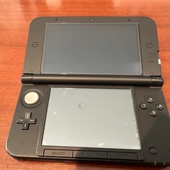 Nintendo 3DS 3DSLLの画像