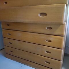 衣装タンスの画像