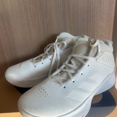 バスケットボールシューズ　バッシュ　22cm