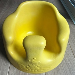 バンボ　ベビーチェア　黄色