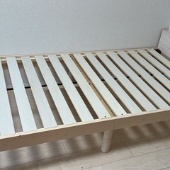 無料！木製シングルベッド（マットレス付き）の画像