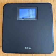  ⭐︎半額SALE⭐︎ 【TANITA】体重計の画像