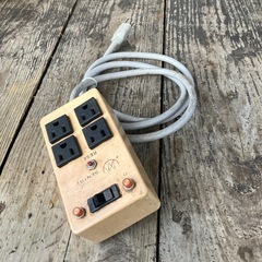 軍払い下げ中古品電気コンセント
