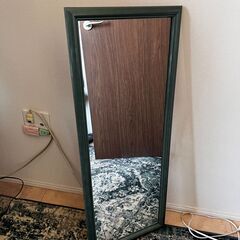 【無料】ミラー・姿見（美品・縦90cm、幅35cm）お譲りします！