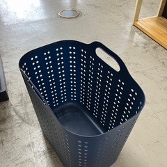 ☆値下げ☆ロ2502-863 ランドリーバスケット ネイビー キズ汚れ有り　の画像