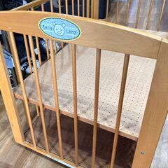 お買い得！KATOJI カトージ 木製ベビーベッド 新生児～24カ月まで 幅77×奥行125×高さ92cm キャスター付き 組み立て式 ベビー用品の画像