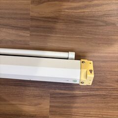 プロジェクタースクリーン100inch（吊り下げ式）の画像