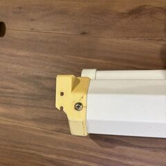 プロジェクタースクリーン100inch（吊り下げ式）の画像