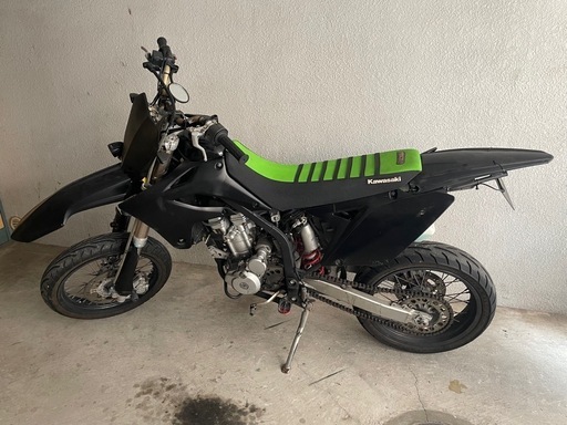 Dトラッカー250