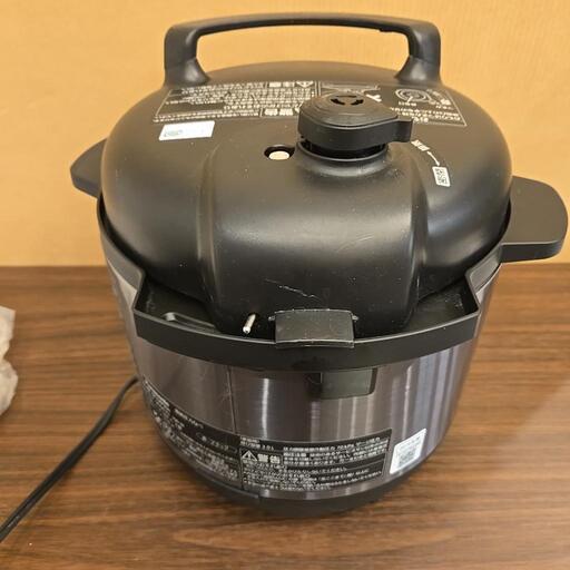 美品 使用回数少ない Panasonic パナソニック 電気圧力なべ SR-MP300-K 2019年製　 電気調理鍋 ブラック