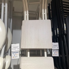 食卓 折りたたみ椅子 ニトリ椅子2脚の画像