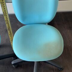 オフィス家具　回転いす　ブルー