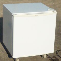 中古 ミニ１ドア冷蔵庫 45㍑ アイリスオーヤマ 2017年製 動作確認 簡易清掃 １ドアタイプの冷蔵庫は直冷式で霜取りが必要になりますの画像