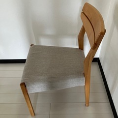 ニトリ　ダイニングチェア　ベージュ　アルナス　の画像