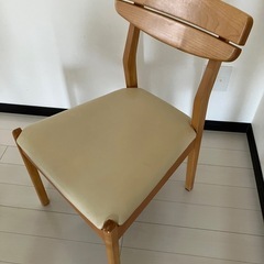 ニトリ　ダイニングチェア　ベージュ　アルナス　の画像