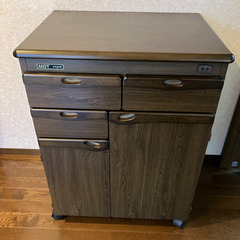 カリモク家具