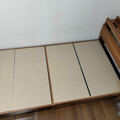 【引渡し3/2まで】収納・コンセント付ベッドフレーム（シングル・...