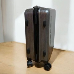 【新品】ポルシェ　スーツケース　35Lの画像