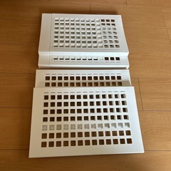 ダイソー　突っ張り棒の棚の画像