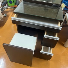 ドレッサー
の画像