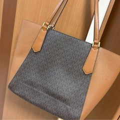 マイケルコース トートバッグ Mk柄 ブラウン 大きめの画像