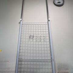 【無料】つっぱり壁面ラック　お譲りします！