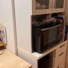 食器棚の画像