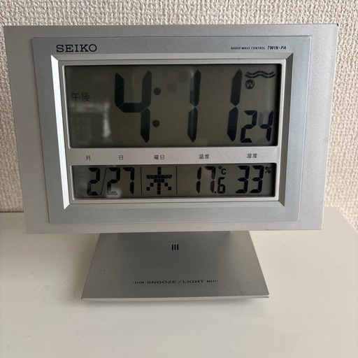 SEIKO 卓上デジタル電波時計