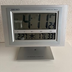 SEIKO 卓上デジタル電波時計  