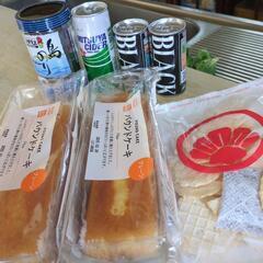 日間賀島のりとお菓子と飲み物