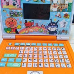 バンダイ 遊んで学べる マウスでクリック！アンパンマンパソコンの画像