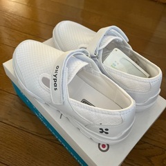 ナースシューズの画像