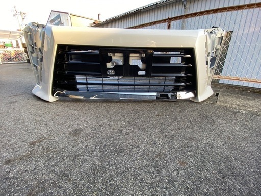 トヨタ　80ヴォクシー後期　ZS煌めき2 フロントバンパー