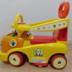 ワンワン　乗り物の画像