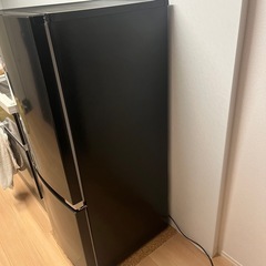 TOSHIBA ブラック 冷蔵庫の画像
