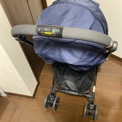 Combi スゴカルα compact エッグショック ベビーカーの画像