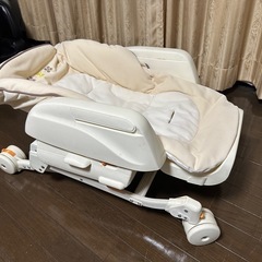 専用食事シート付き！「Combi」ハイ&ロースイングラック レミニスの画像
