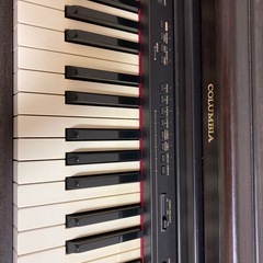 電子ピアノ　椅子もありますの画像