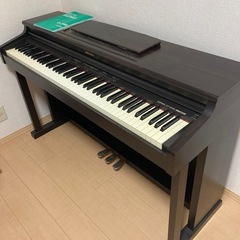 電子ピアノ　椅子もあります