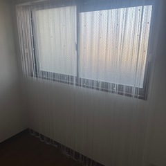 カーテンの画像