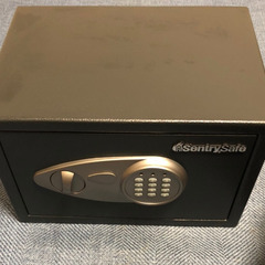 家庭用金庫を無料でお渡しします(Sentrysafe・鍵と取扱説...