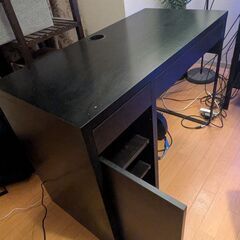 【今週末引き取り希望】IKEA ワークデスク お譲りしますの画像