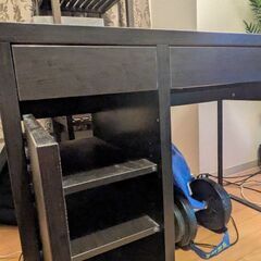 【今週末引き取り希望】IKEA ワークデスク お譲りしますの画像
