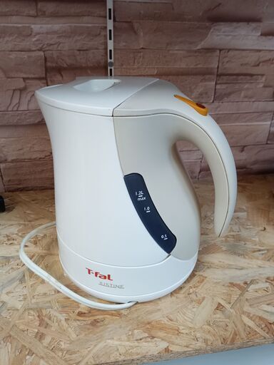 T-fal　電気ケトル　1.2L　BF502022　　■近隣配送無料 買取GO‼　栄和店