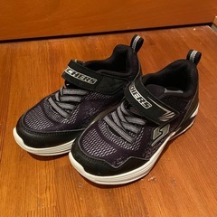 スニーカー（ブラック）