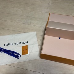 LOUIS VUITTON ルイ・ヴィトンBOXの画像