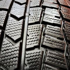 DUNLOP WINTER MAXX WM02 205/60R16 16インチ スタッドレス 4本 21年製 バリ溝 ステップワゴン ヴォクシー ノア ジューク等　(KTL319)の画像